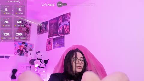 Snapshot of sachi_meow chatting on October 8, 8:26 pm Ig online show from October 8, 8:26 pm
