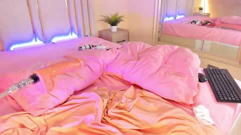 Snapshot of saekohofman chatting on February 16, 10:21 am Mara online show from February 16, 10:21 am