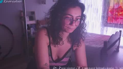 Snapshot of safaeri chatting on January 22, 4:33 pm Safa online show from January 22, 4:33 pm