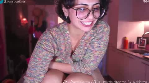 Snapshot of safaeri chatting on September 11, 8:10 pm Safa online show from September 11, 8:10 pm