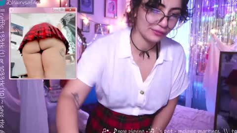 Snapshot of safaeri chatting on October 3, 8:06 pm Safa online show from October 3, 8:06 pm
