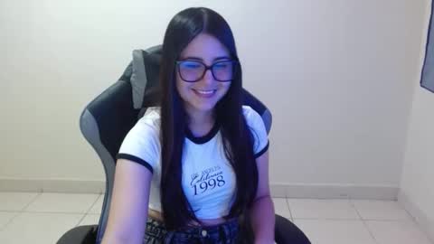 Sahaliefox  online show from October 16, 11:03 pm