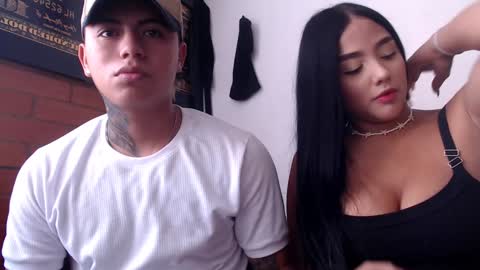Snapshot of sahara_n_thiago chatting on January 17, 3:32 pm Sahara y Thiago online show from January 17, 3:32 pm