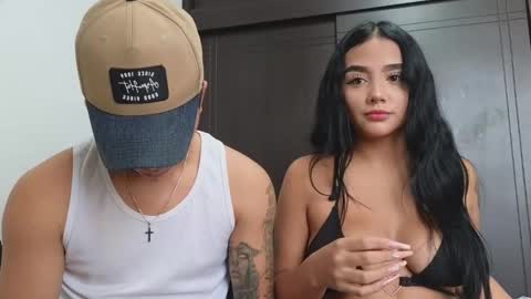 Snapshot of sahara_n_thiago chatting on February 27, 11:50 am Sahara y Thiago online show from February 27, 11:50 am