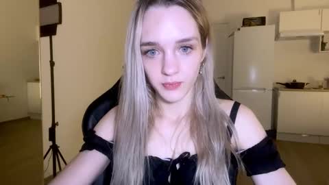 Sofia online show from March 5, 9:37 pm