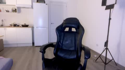 Sofia online show from March 9, 9:25 pm