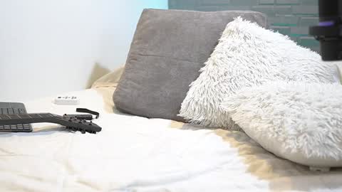 saimon  online show from February 6, 9:49 pm