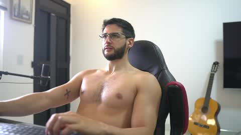 saimon  online show from April 14, 1:36 pm