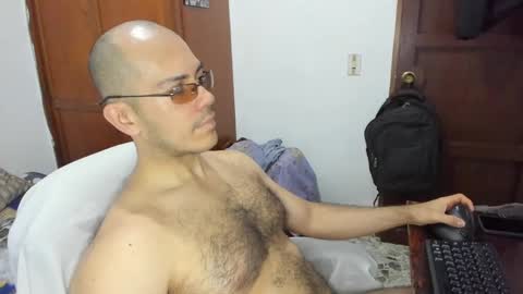 Snapshot of saintedy01 chatting on October 8, 1:17 pm saintedy01 online show from October 8, 1:17 pm