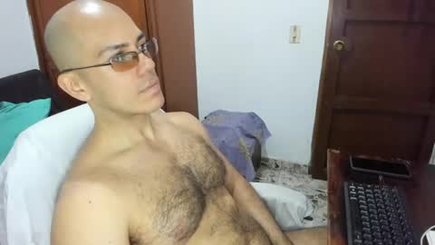 saintedy01 online show from April 16, 12:38 pm