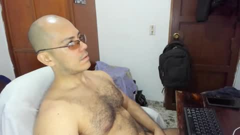 Snapshot of saintedy01 chatting on October 7, 1:07 pm saintedy01 online show from October 7, 1:07 pm