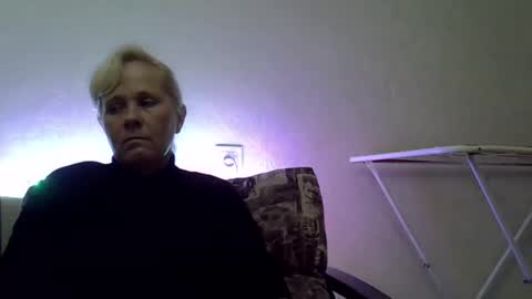 sakura_blonde online show from December 17, 9:16 pm