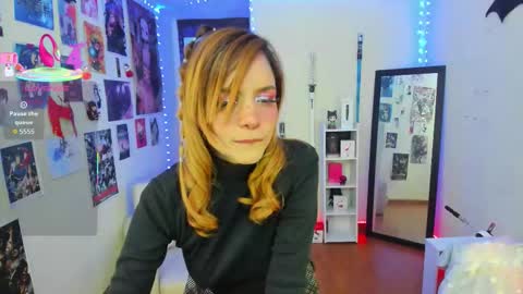Snapshot of sakura_of chatting on October 1, 11:42 am sakura_of online show from October 1, 11:42 am