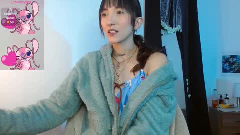 Snapshot of sakura_skinny chatting on January 15, 3:07 pm Sakura Skinny online show from January 15, 3:07 pm