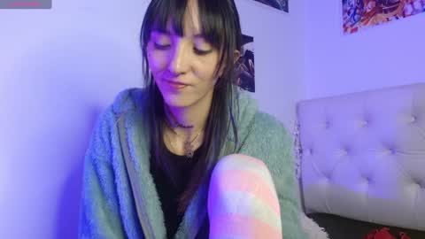 Snapshot of sakura_skinny chatting on December 30, 8:36 pm Sakura Skinny online show from December 30, 8:36 pm