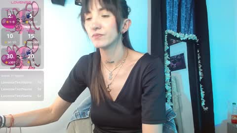 Snapshot of sakura_skinny chatting on January 9, 5:11 pm Sakura Skinny online show from January 9, 5:11 pm