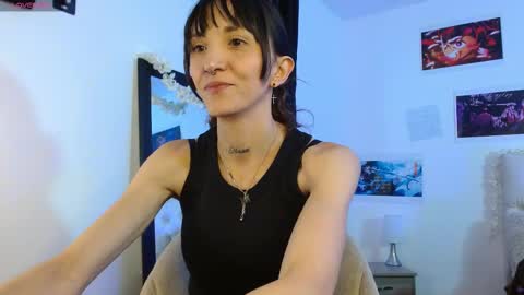 Snapshot of sakura_skinny chatting on February 19, 3:05 pm Sakura Skinny online show from February 19, 3:05 pm
