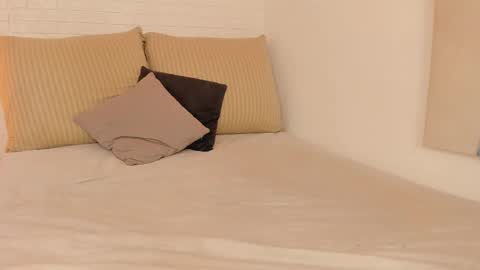 Salem online show from February 6, 1:14 pm