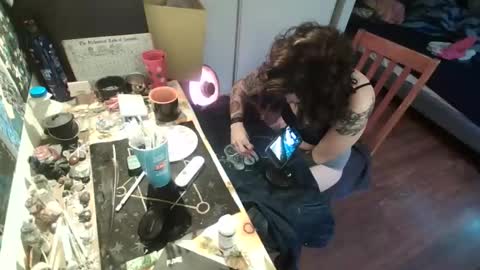 salemsslut online show from February 24, 2:15 pm