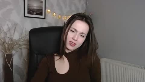 Snapshot of sally_femdom chatting on February 26, 11:43 am Sally online show from February 26, 11:43 am