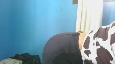 SallyWett online show from February 3, 1:30 pm