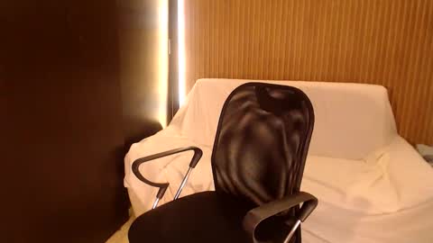 Salome online show from February 4, 9:40 pm