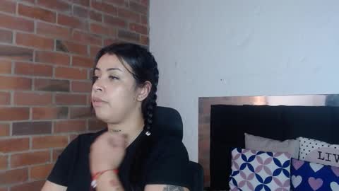   online show from March 11, 3:26 pm