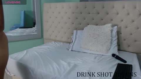 Isabel online show from October 12, 3:26 pm