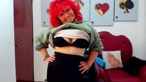 Snapshot of salomee_diazz chatting on September 24, 9:21 pm Salomee diazz online show from September 24, 9:21 pm