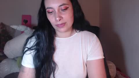 yenny online show from February 19, 4:34 am