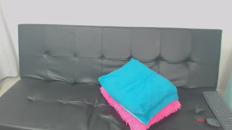 Snapshot of salomeswet chatting on February 27, 1:52 am martina online show from February 27, 1:52 am