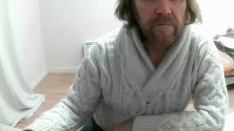 Saltimbanquier  Salt  ou  Banquier  online show from February 6, 7:45 am