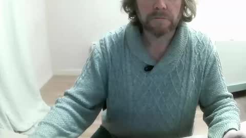 Saltimbanquier  Salt  ou  Banquier  online show from December 19, 2:13 pm