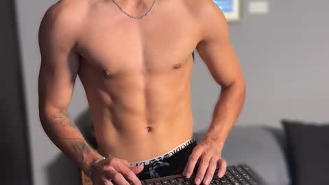 Salvatore online show from March 2, 5:08 am