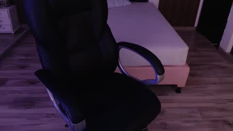 Snapshot of sam_mansson66 chatting on October 6, 6:37 pm SAM MANSON online show from October 6, 6:37 pm