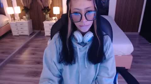 SAM MANSON online show from November 5, 12:51 pm