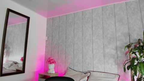 Sam online show from January 19, 1:32 pm