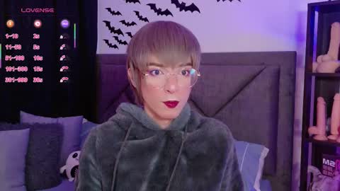 Sam online show from October 26, 6:36 am