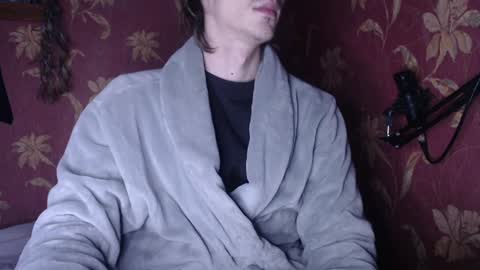 Snapshot of sam_skywalker chatting on December 4, 3:26 pm sam_skywalker online show from December 4, 3:26 pm