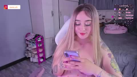 Sam online show from May 12, 2:53 am
