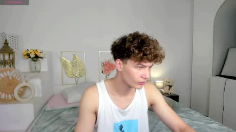 Snapshot of samanie_ chatting on September 29, 3:11 pm Sam online show from September 29, 3:11 pm