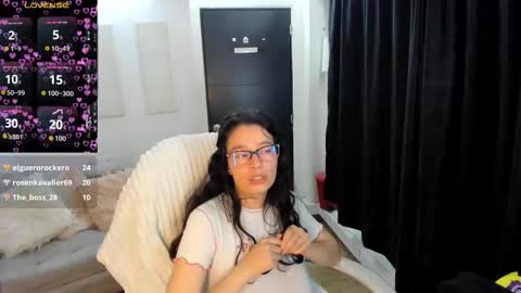 Snapshot of samantha_blow chatting on September 21, 6:06 am samantha_blow online show from September 21, 6:06 am