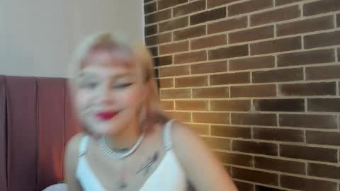 samantha_browwnn online show from January 14, 3:58 am