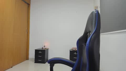 Samantha ga online show from March 5, 2:37 pm