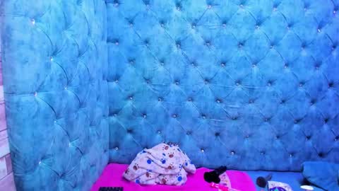 Samantha Smitth online show from November 16, 7:54 am