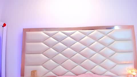 Snapshot of samanthaevans4 chatting on February 17, 11:11 pm Sweet Samantha online show from February 17, 11:11 pm