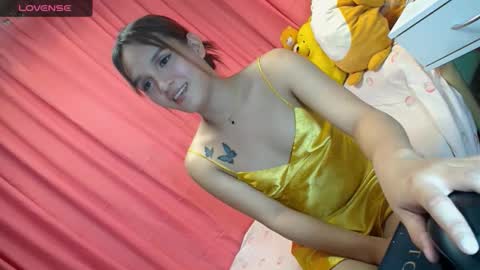 Snapshot of samanthafuckughh chatting on September 12, 12:18 pm samanthafuckughh online show from September 12, 12:18 pm