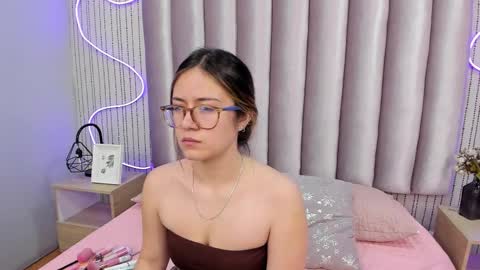 Alejandra  online show from December 22, 1:51 pm