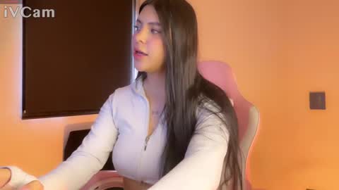 Snapshot of samara_lam chatting on February 2, 7:04 pm Sammy  online show from February 2, 7:04 pm