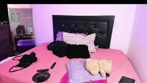 samiacooper25 online show from January 10, 9:04 am